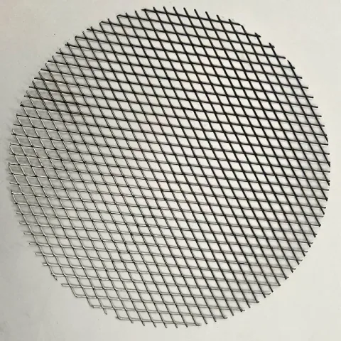Round expanded metal mesh disc sample