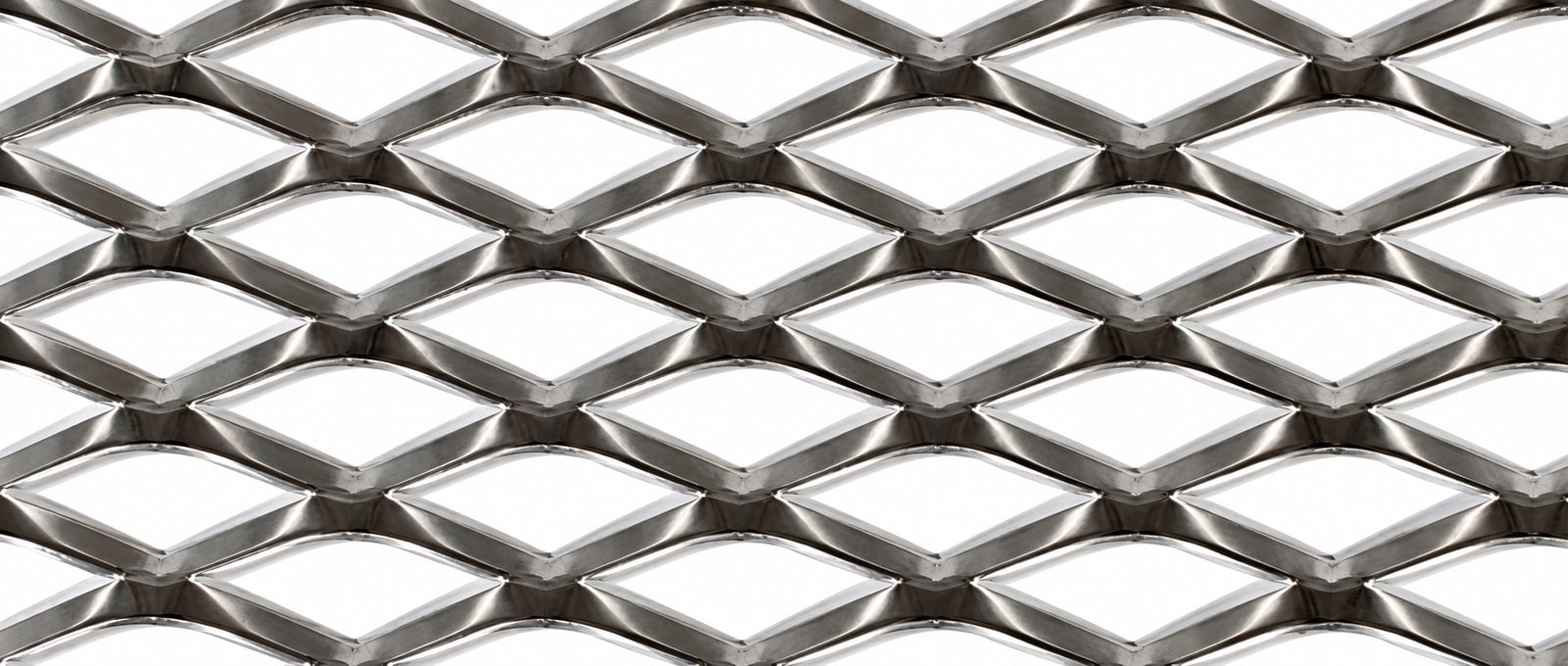 Silver aluminum expanded metal close-up showing raised diamond strands
